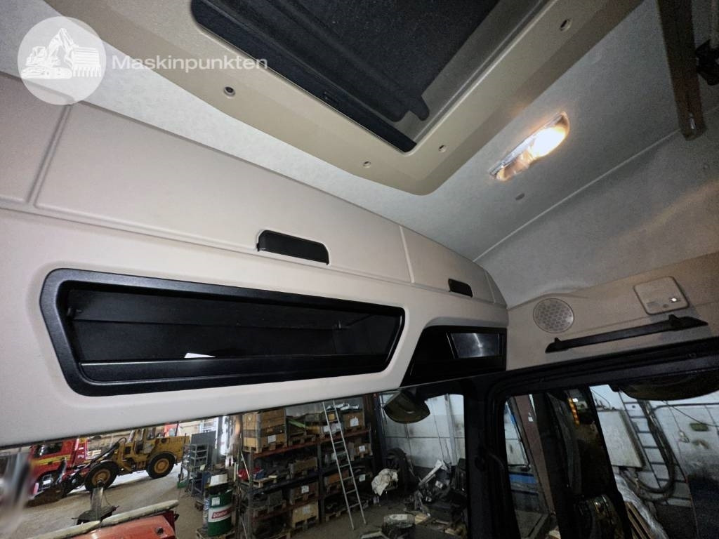 Box truck Mercedes-Benz Actros 2545: picture 27