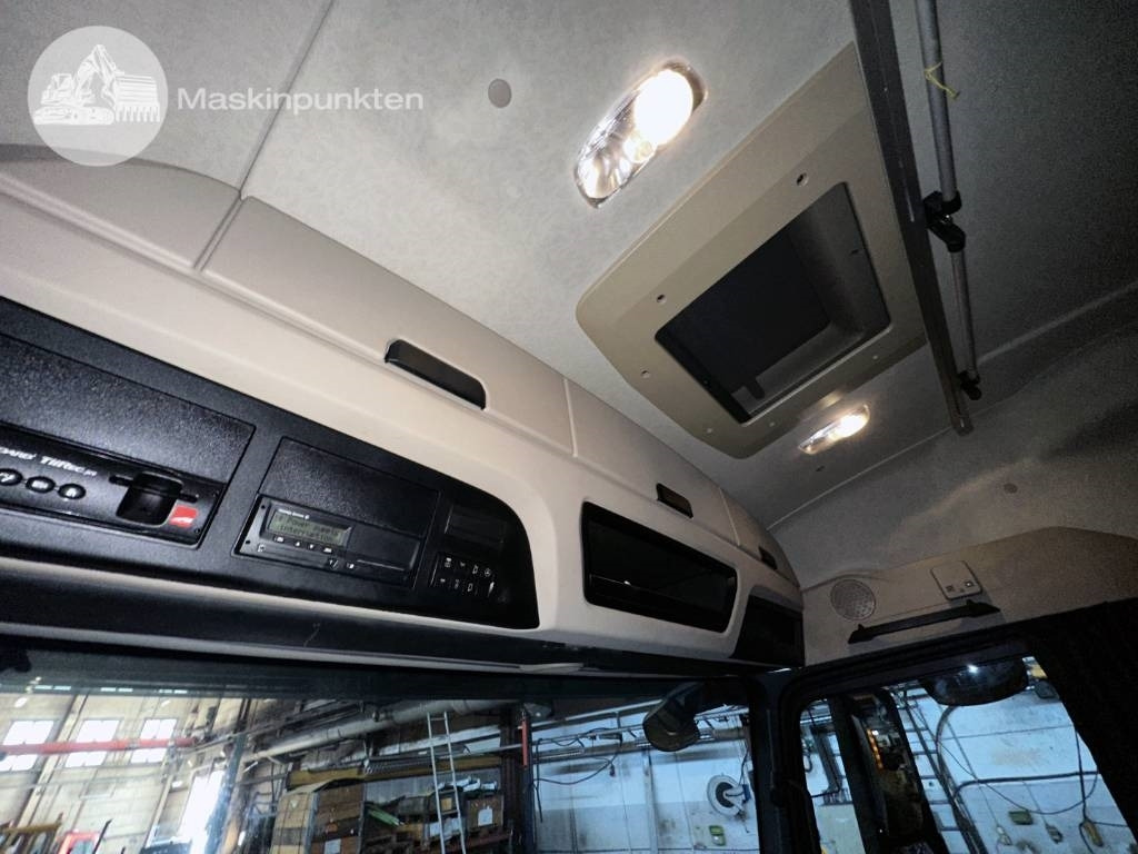 Box truck Mercedes-Benz Actros 2545: picture 17