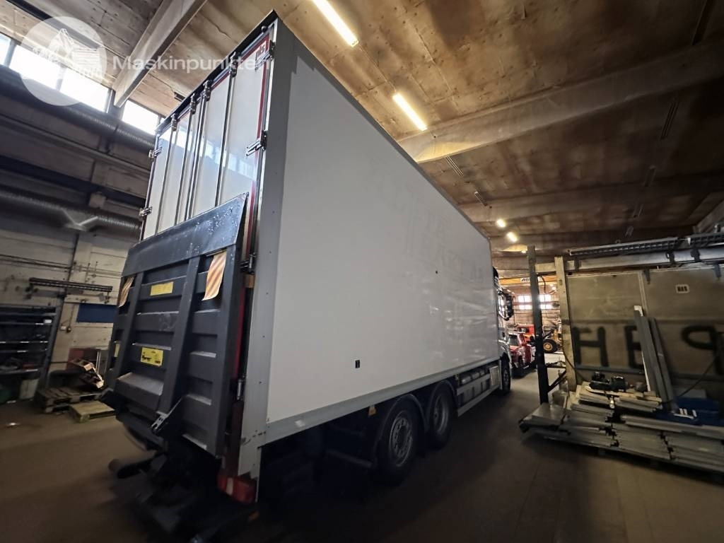 Mercedes-Benz Actros 2545 - Box truck: picture 3 Mercedes-Benz Actros 2545 - Box truck: picture 3