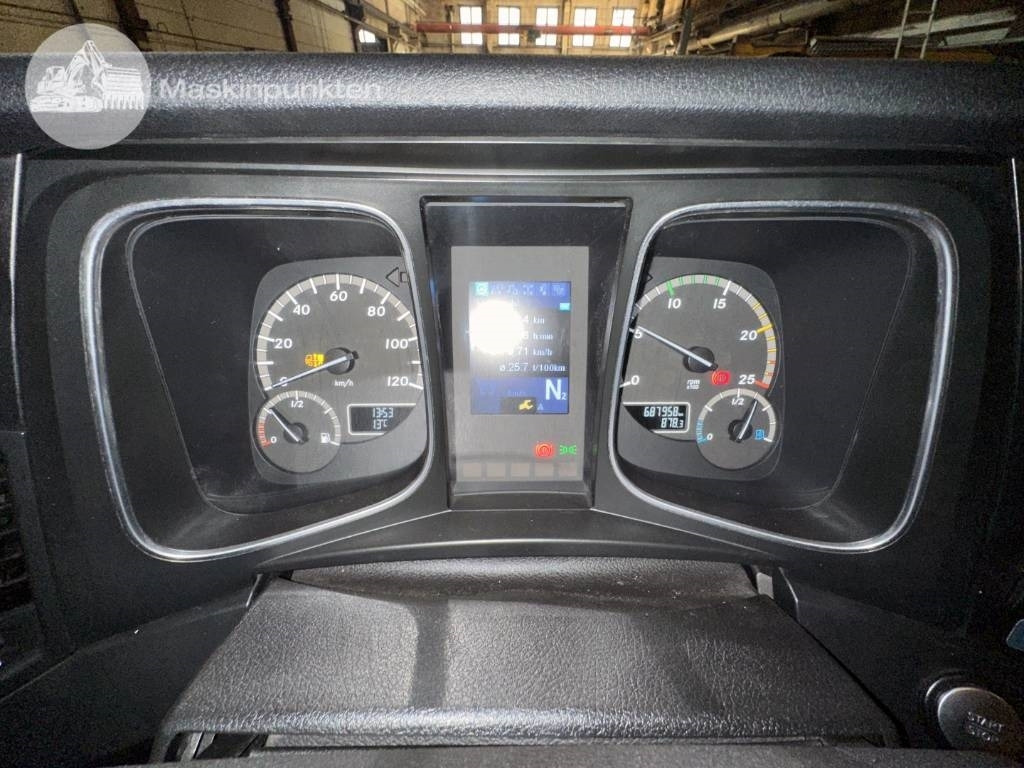 Box truck Mercedes-Benz Actros 2545: picture 30