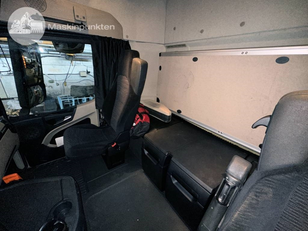 Box truck Mercedes-Benz Actros 2545: picture 14