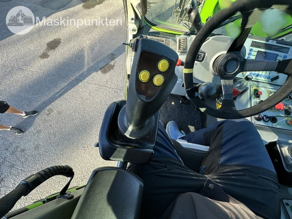 Telescopic handler Merlo Roto40.30 MCSS: picture 27