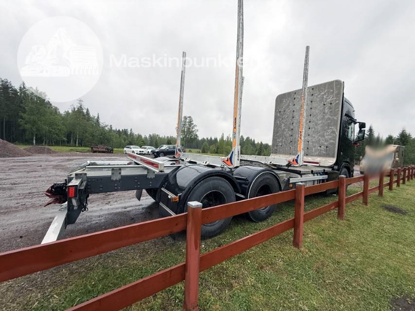 Scania R 580 - Timber truck: picture 5 Scania R 580 - Timber truck: picture 5
