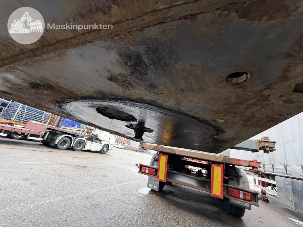 Container transporter/ Swap body semi-trailer Schweriner CS 40: picture 19