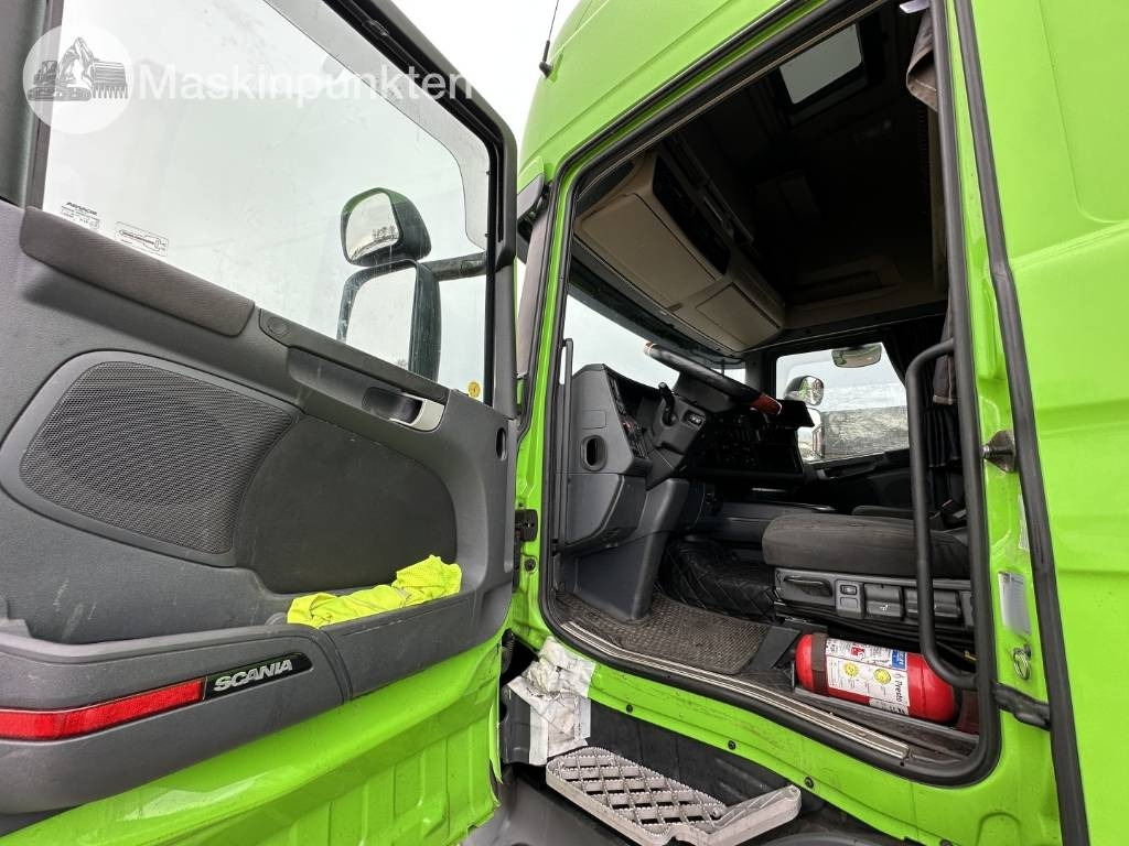 Tractor unit Scania R 410: picture 16