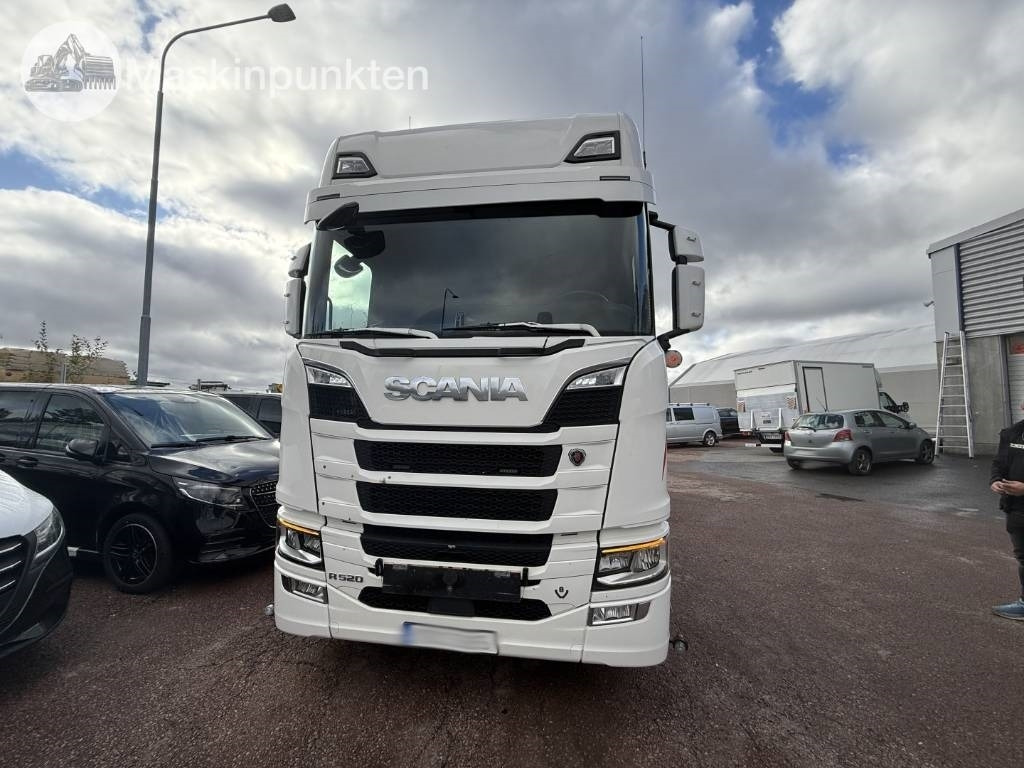 Scania R 520 - Tractor unit: picture 2 Scania R 520 - Tractor unit: picture 2
