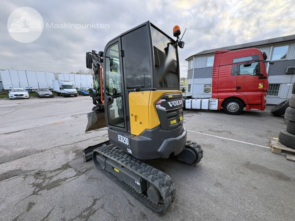 Volvo ECR 25 D - Mini excavator: picture 2 Volvo ECR 25 D - Mini excavator: picture 2