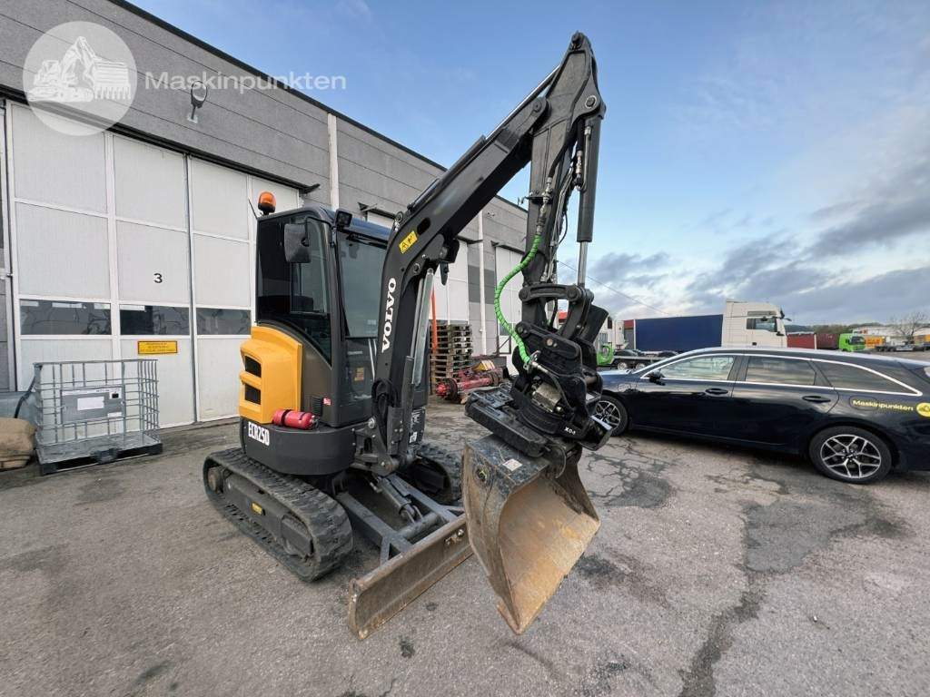 Volvo ECR 25 D - Mini excavator: picture 4 Volvo ECR 25 D - Mini excavator: picture 4