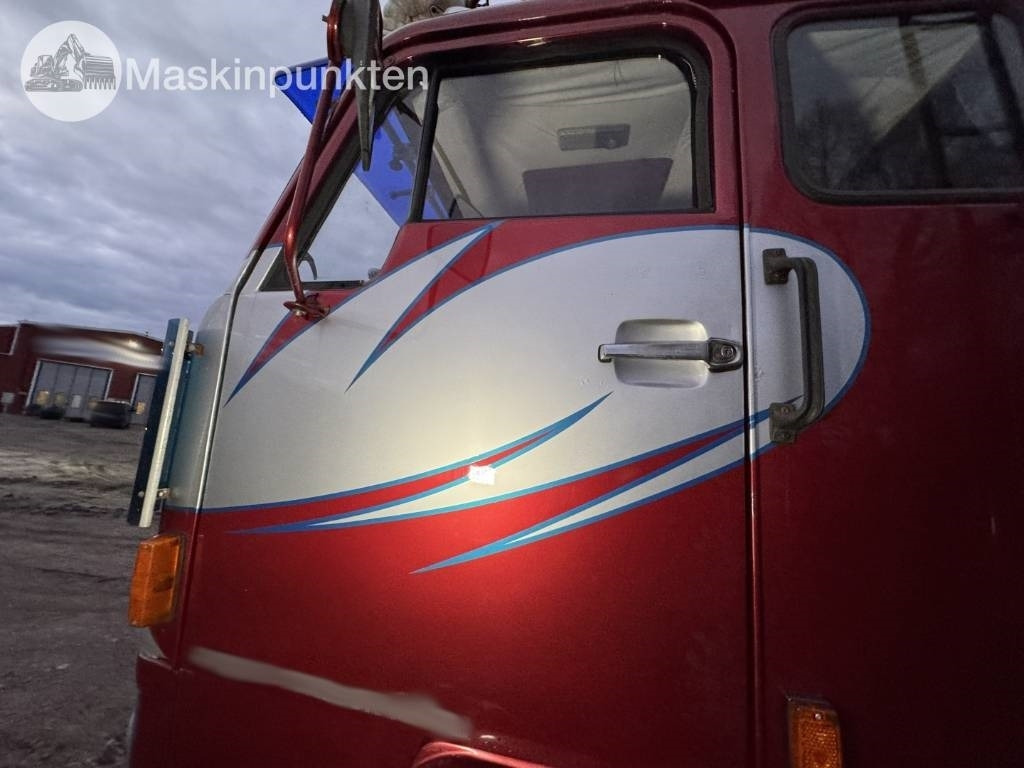 Tipper Volvo F 89-42: picture 38 Tipper Volvo F 89-42: picture 38