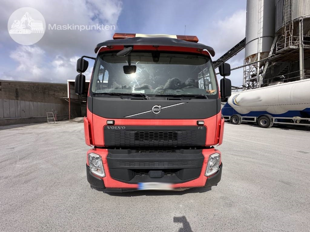 Volvo FE 320 - Concrete mixer truck: picture 4 Volvo FE 320 - Concrete mixer truck: picture 4