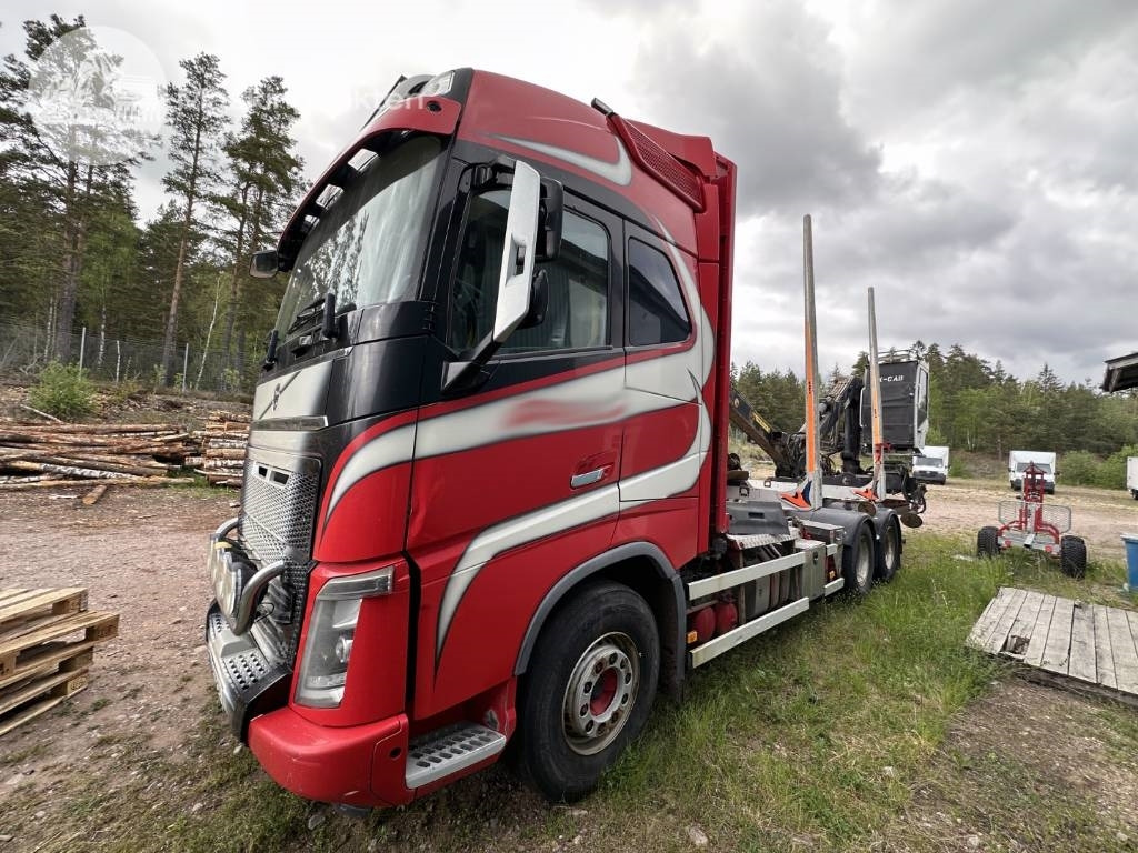 Volvo FH 16 750 - Timber truck: picture 2 Volvo FH 16 750 - Timber truck: picture 2