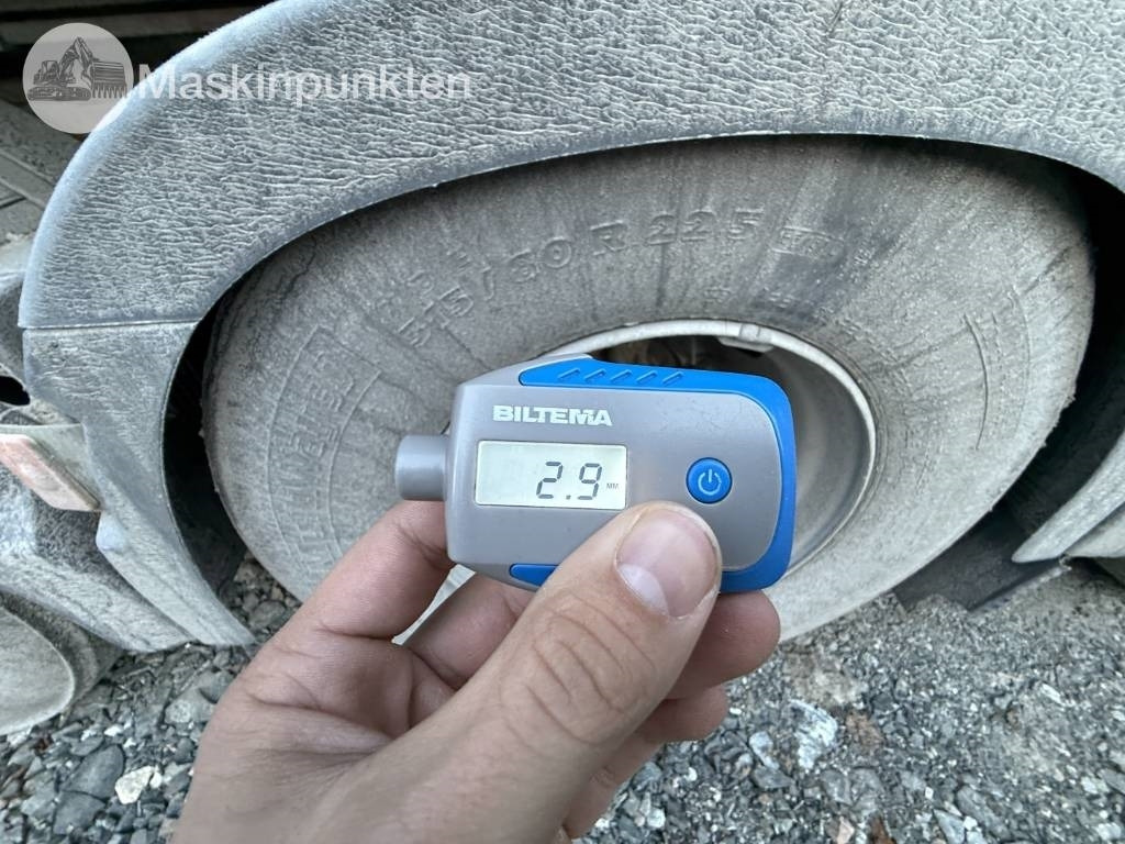 Hook lift truck Volvo FH 8*4 Tridem lastväxlare: picture 25