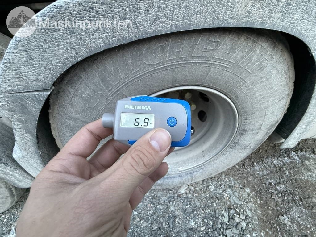 Hook lift truck Volvo FH 8*4 Tridem lastväxlare: picture 26