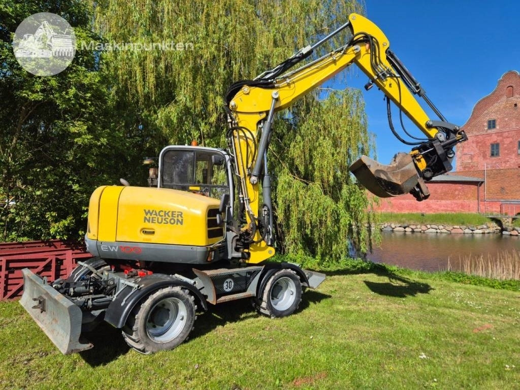 Wacker Neuson EW 100 med vagn - Wheel excavator: picture 1 Wacker Neuson EW 100 med vagn - Wheel excavator: picture 1