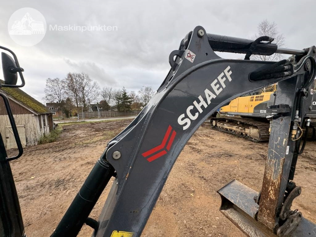 Mini excavator Yanmar TC 22: picture 16