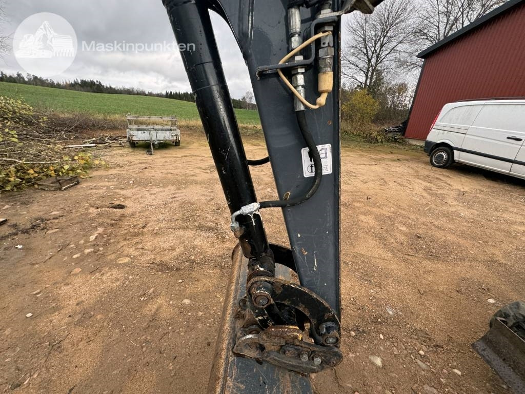 Mini excavator Yanmar TC 22: picture 24