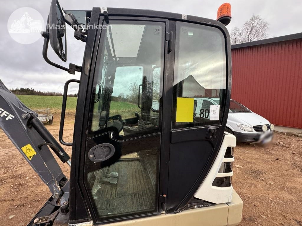 Mini excavator Yanmar TC 22: picture 10