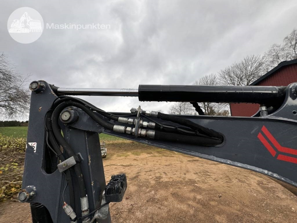 Mini excavator Yanmar TC 22: picture 26