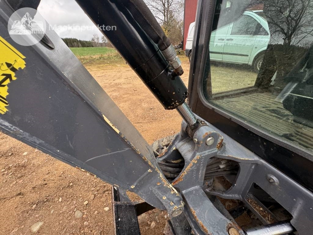 Mini excavator Yanmar TC 22: picture 29