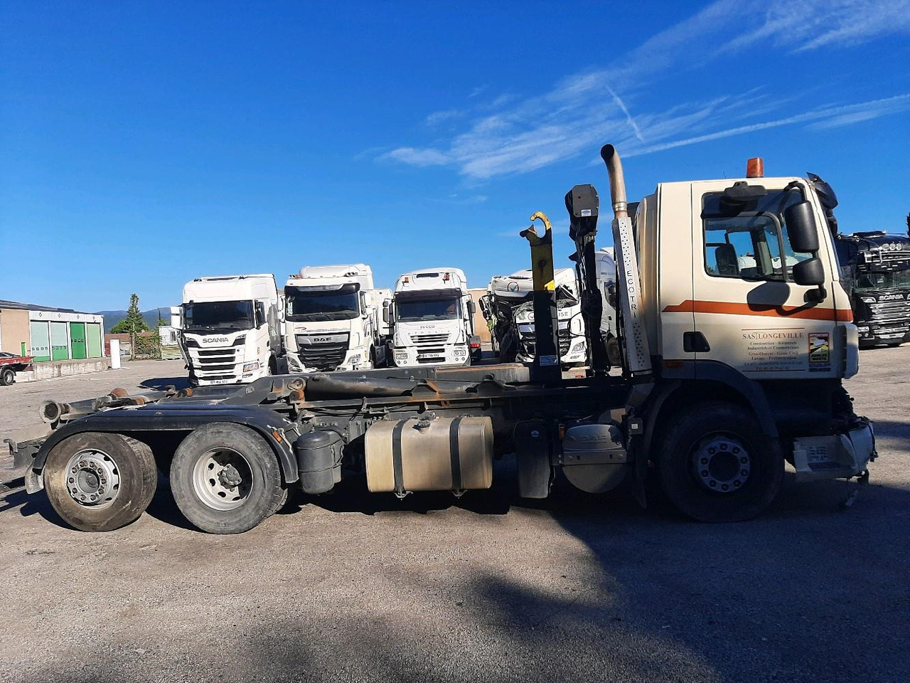 DAF CF85 FAR 85.410 POLYBENNE 6X2 - Hook lift truck: picture 3 DAF CF85 FAR 85.410 POLYBENNE 6X2 - Hook lift truck: picture 3