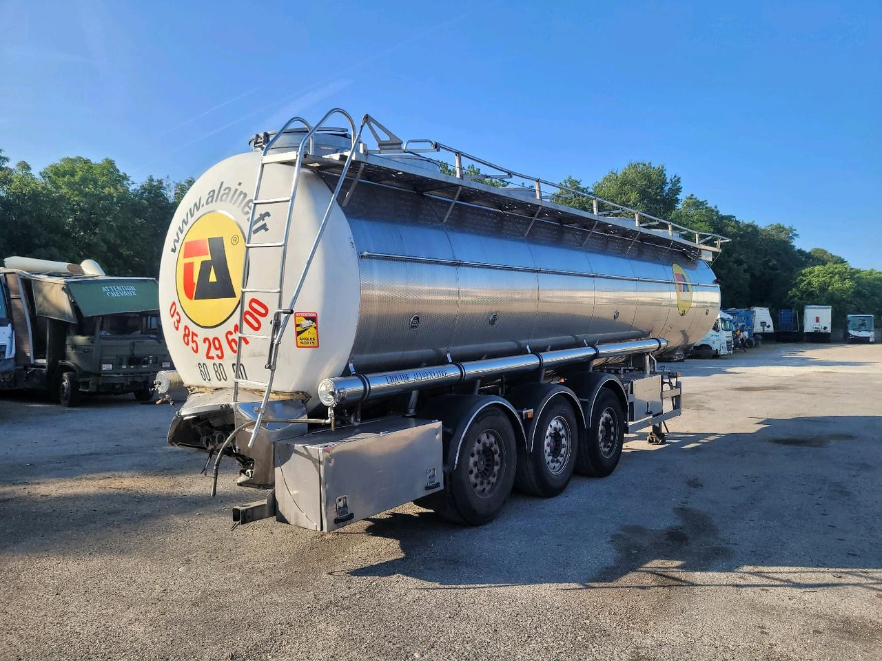 DIVERS SEMI CITERNE LAITI RE FX35DP - Milking equipment, Tanker semi-trailer: picture 4 DIVERS SEMI CITERNE LAITI RE FX35DP - Milking equipment, Tanker semi-trailer: picture 4