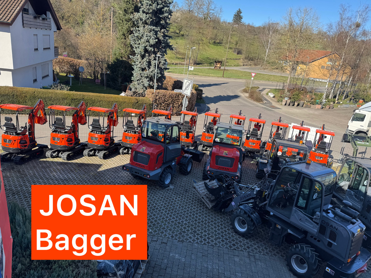 Josan B1,8 - Mini excavator: picture 1 Josan B1,8 - Mini excavator: picture 1
