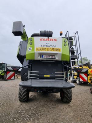 Claas LEXION 5400 - Combine harvester: picture 4 Claas LEXION 5400 - Combine harvester: picture 4