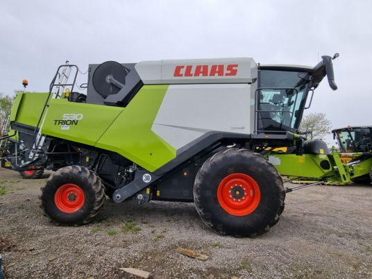 Claas TRION 530 - Combine harvester: picture 3 Claas TRION 530 - Combine harvester: picture 3