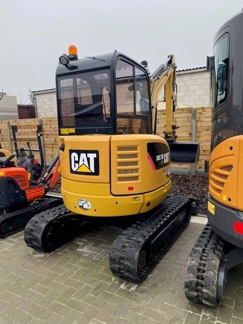 CAT 302.7 D CR - Mini excavator: picture 1 CAT 302.7 D CR - Mini excavator: picture 1