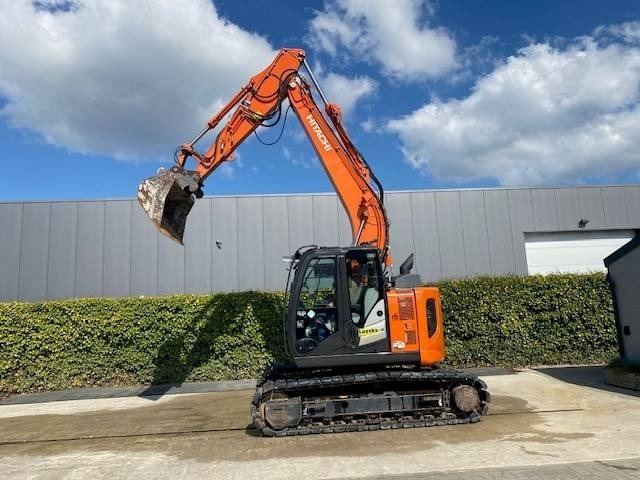 Hitachi 135US-6 - Crawler excavator: picture 4 Hitachi 135US-6 - Crawler excavator: picture 4
