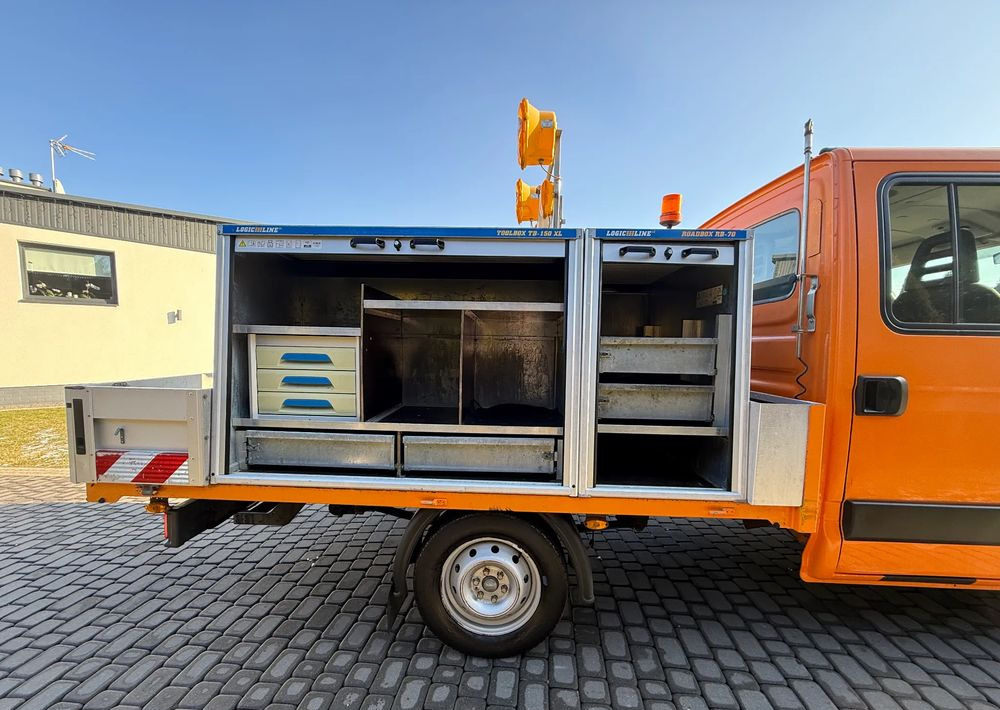 Iveco DAILY 35S13 - Curtain side van: picture 5 Iveco DAILY 35S13 - Curtain side van: picture 5