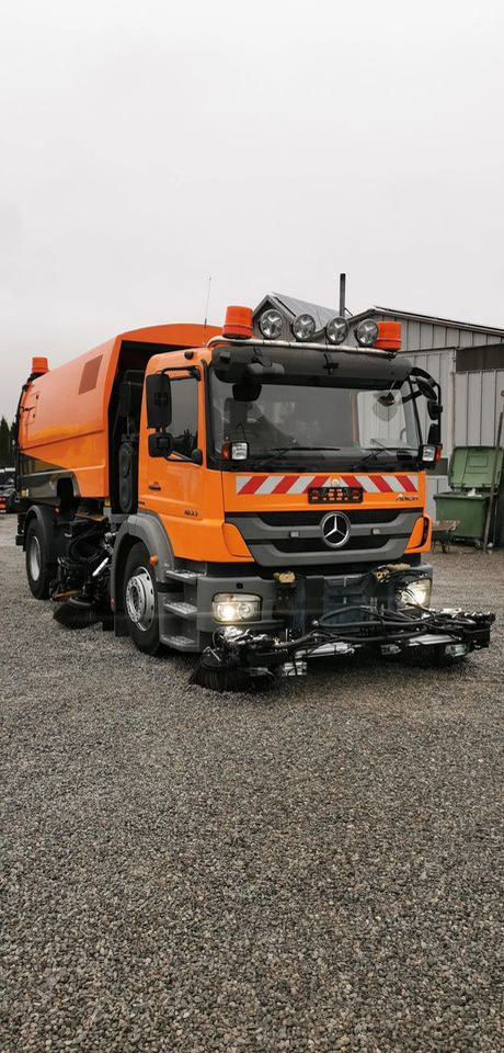 Mercedes-Benz AXOR 1833 SCHMIDT SK 700 DUAL - Garbage truck: picture 4 Mercedes-Benz AXOR 1833 SCHMIDT SK 700 DUAL - Garbage truck: picture 4
