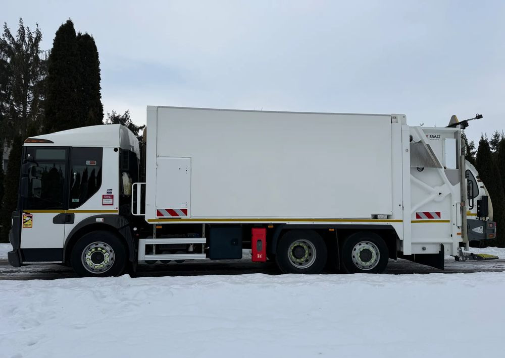 Renault D26 ŚMIECIARKA - Garbage truck: picture 4 Renault D26 ŚMIECIARKA - Garbage truck: picture 4