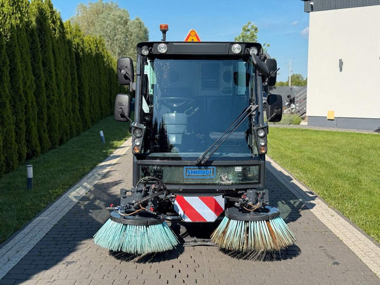 Schmidt SWINGO 200+ - Road sweeper: picture 2 Schmidt SWINGO 200+ - Road sweeper: picture 2