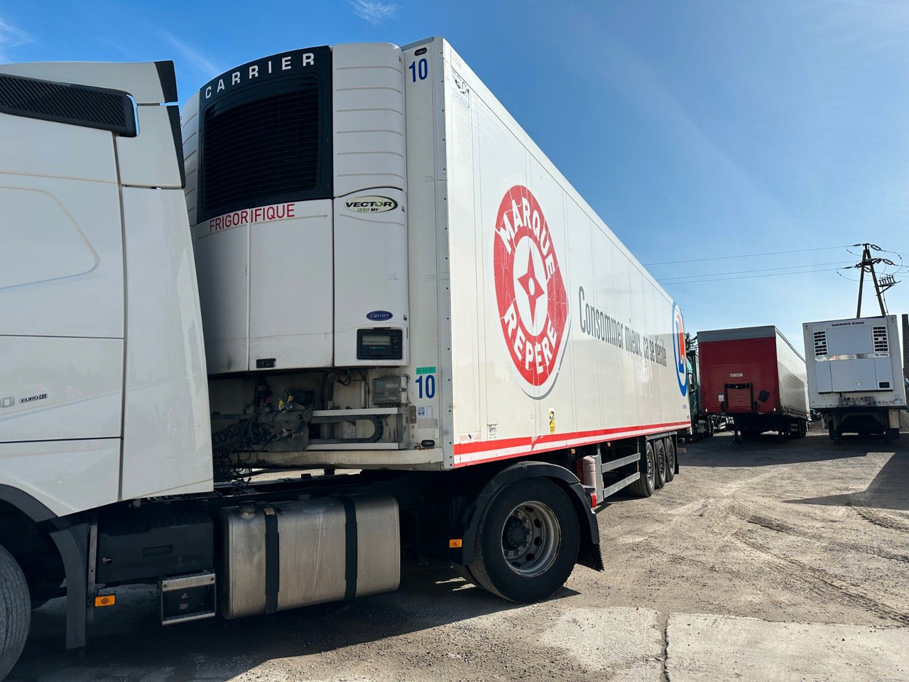 Schmitz Cargobull AXLE SCHMITZ DOPPELSTOCK CARRIER VECTOR 1850 MT - Refrigerator semi-trailer: picture 2 Schmitz Cargobull AXLE SCHMITZ DOPPELSTOCK CARRIER VECTOR 1850 MT - Refrigerator semi-trailer: picture 2
