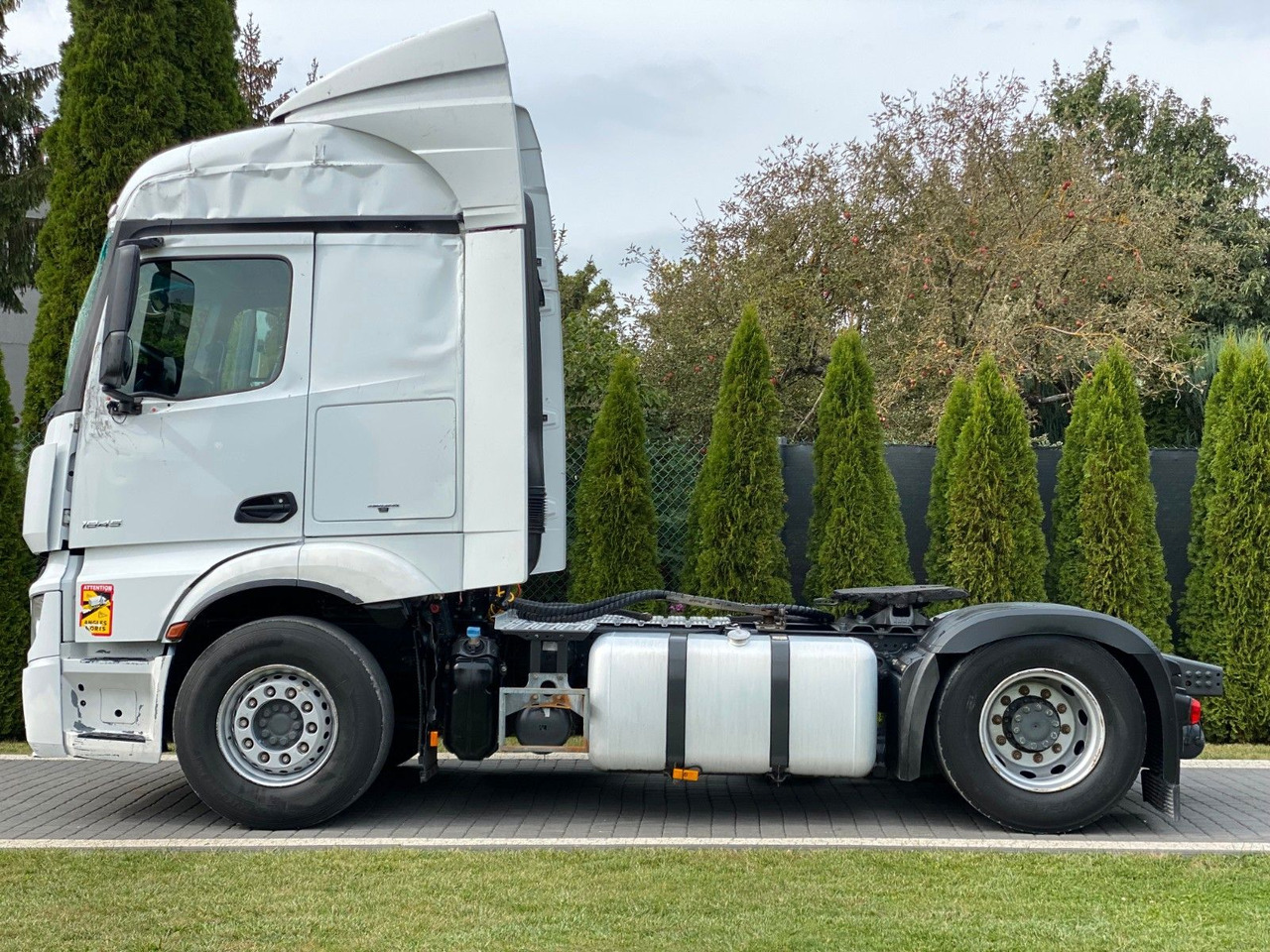 Mercedes-Benz ACTROS 1845 HYDRAULIC - Tractor unit: picture 5 Mercedes-Benz ACTROS 1845 HYDRAULIC - Tractor unit: picture 5