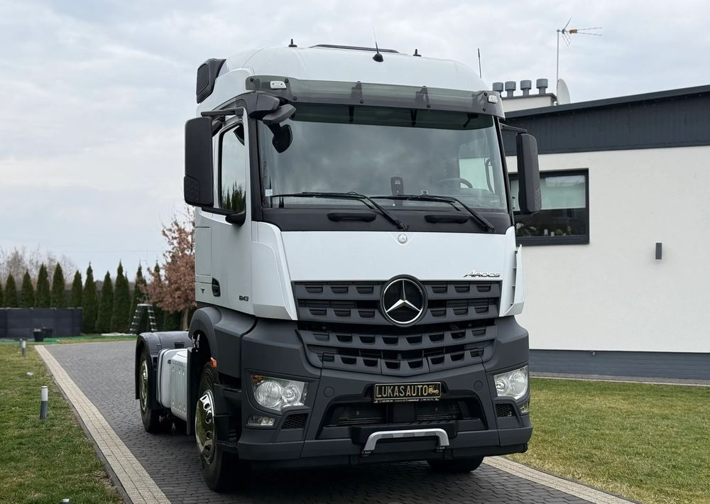 Mercedes-Benz AROCS 1843 HYDRAULIKA - Tractor unit: picture 3 Mercedes-Benz AROCS 1843 HYDRAULIKA - Tractor unit: picture 3
