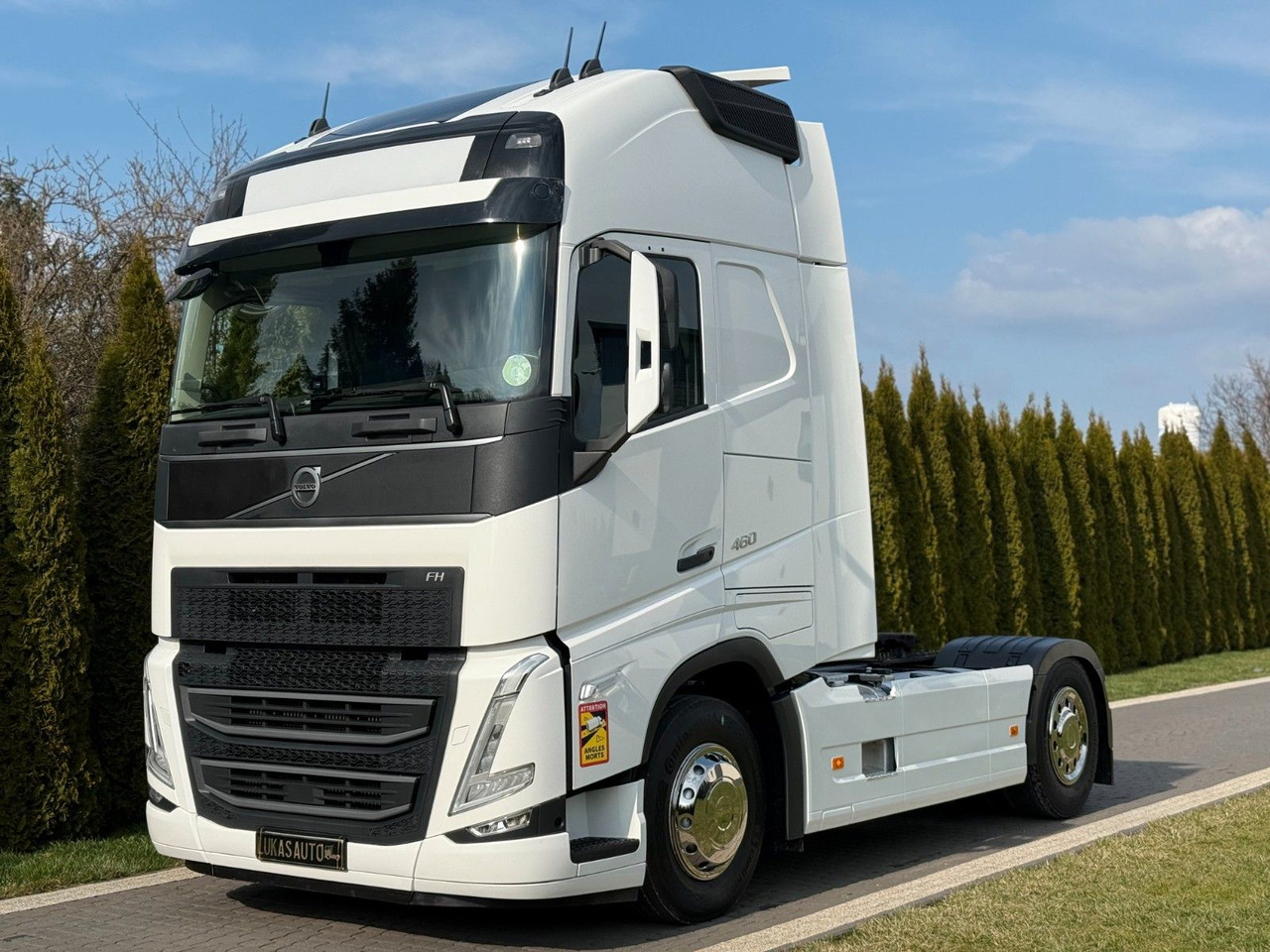 Volvo FH 460 XL PARK COOL TV - Tractor unit: picture 2 Volvo FH 460 XL PARK COOL TV - Tractor unit: picture 2