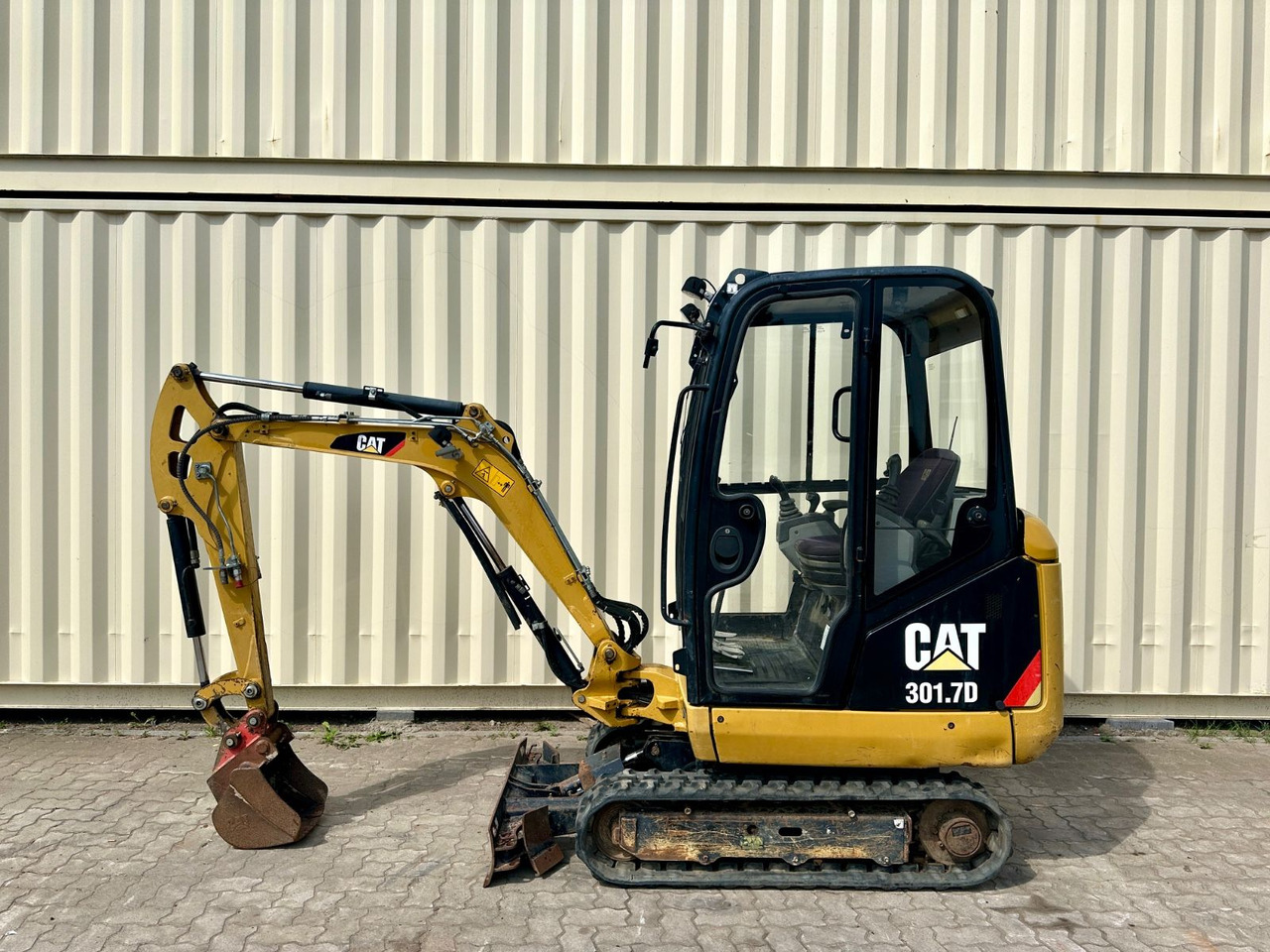 CAT 301.7D / 2014 Baujahr / 2.796 H - Mini excavator: picture 1 CAT 301.7D / 2014 Baujahr / 2.796 H - Mini excavator: picture 1