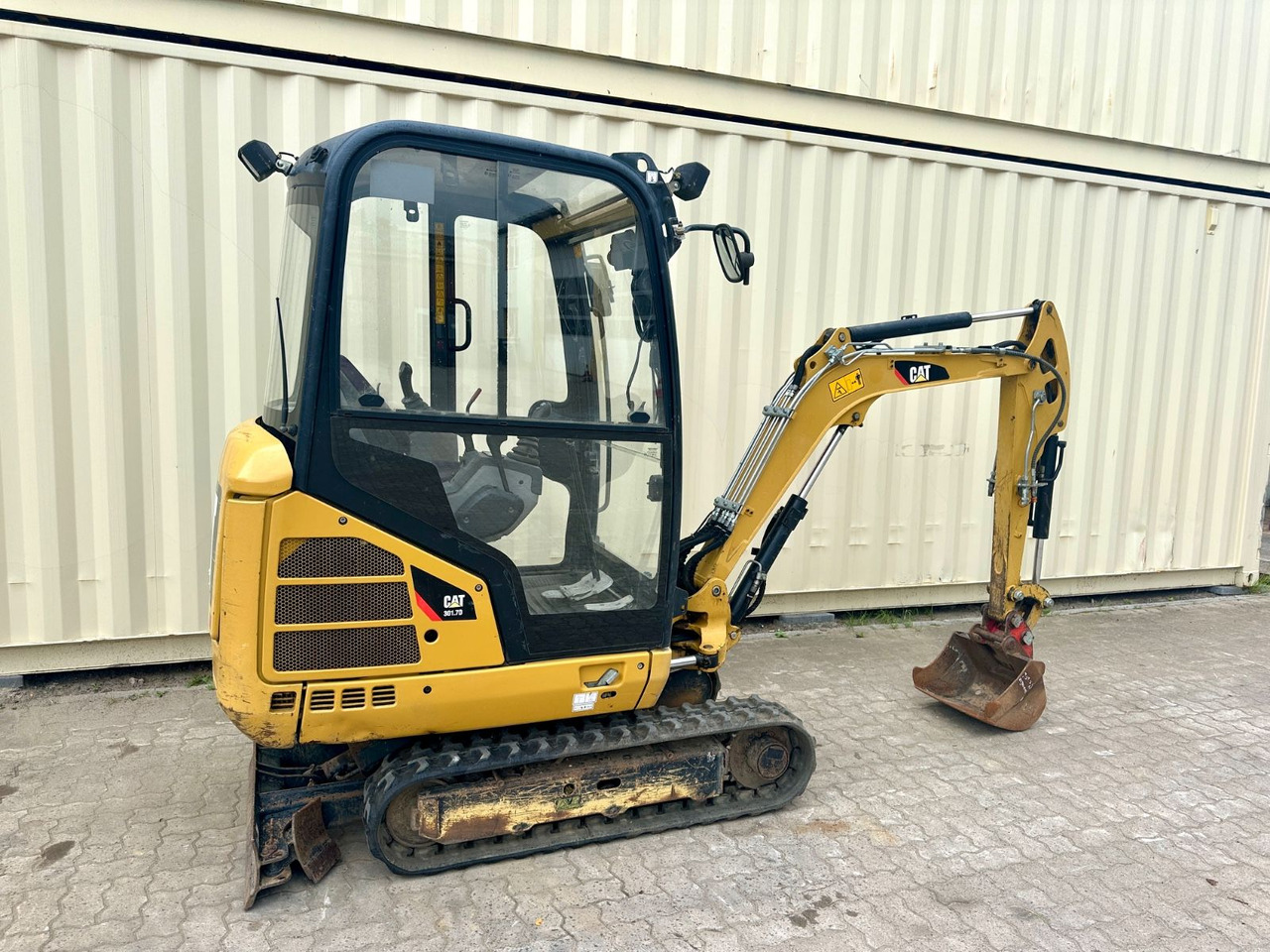 CAT 301.7D / 2014 Baujahr / 2.978 H - Mini excavator: picture 4 CAT 301.7D / 2014 Baujahr / 2.978 H - Mini excavator: picture 4