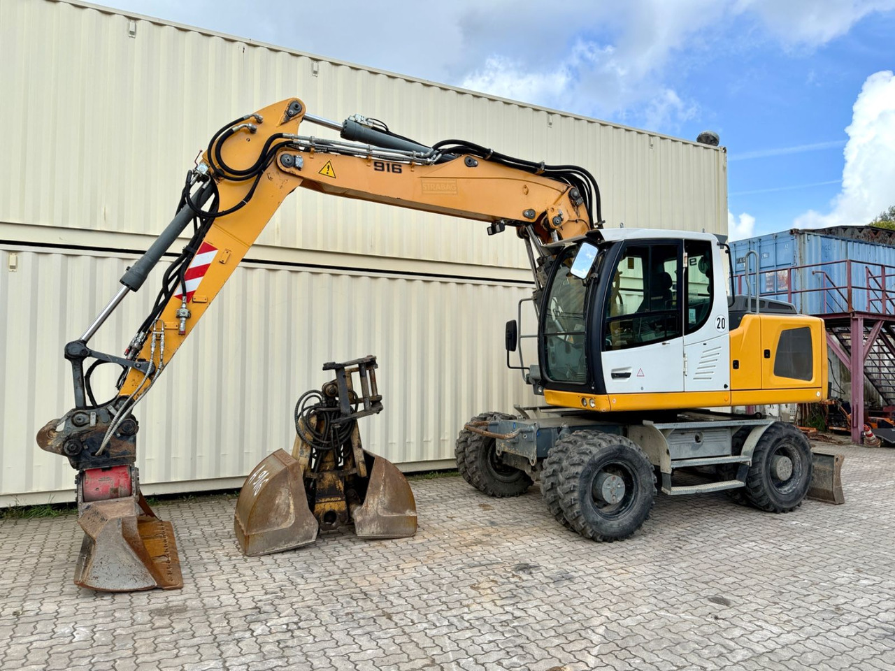 Liebherr A916 / Deutsche Maschine / Löffel + Greifer - Wheel excavator: picture 1 Liebherr A916 / Deutsche Maschine / Löffel + Greifer - Wheel excavator: picture 1
