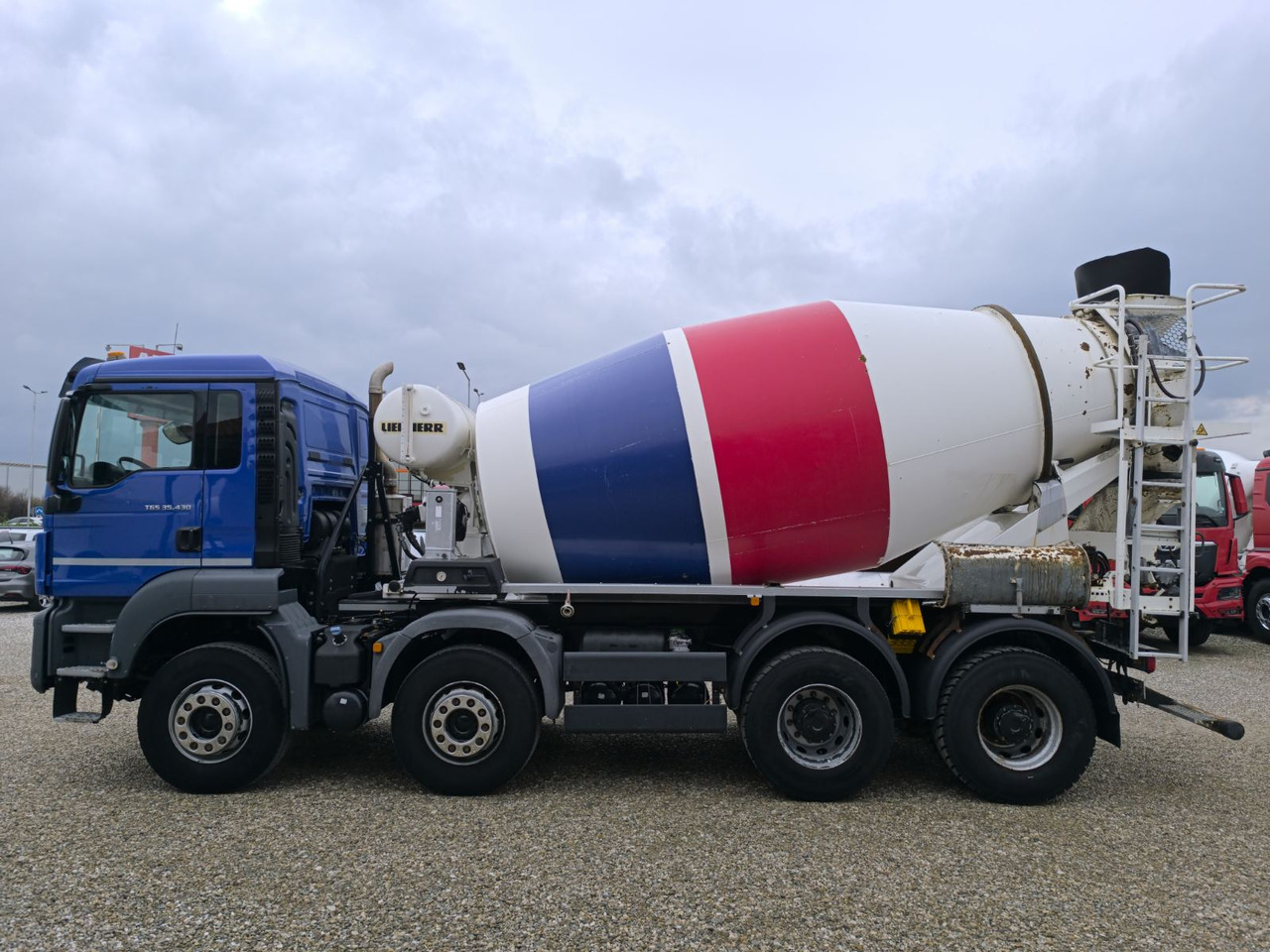 MAN TGS 35.430 LIEBHERR 9M3 - Concrete mixer truck: picture 4 MAN TGS 35.430 LIEBHERR 9M3 - Concrete mixer truck: picture 4