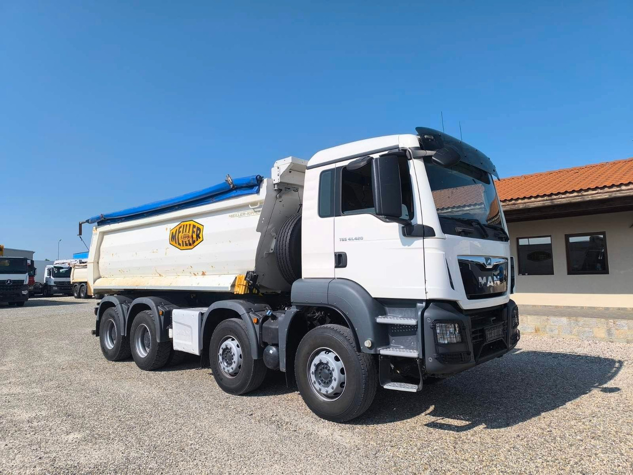 MAN TGS 41.420 MEILLER KIPPER - Skip loader truck: picture 1 MAN TGS 41.420 MEILLER KIPPER - Skip loader truck: picture 1