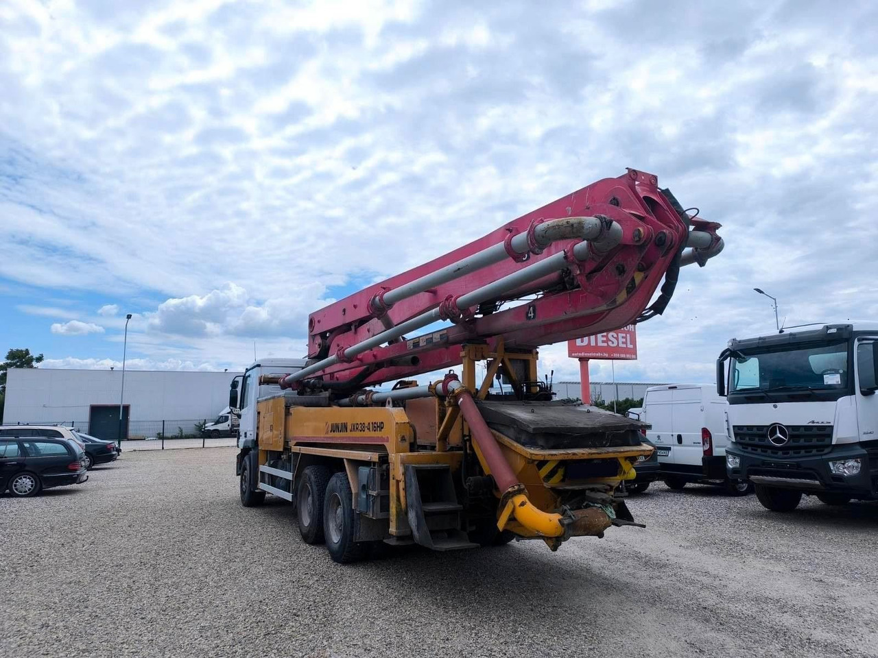 Mercedes-Benz ACTROS 3341 JUNJIN JXR 38-4 - Concrete pump truck: picture 5 Mercedes-Benz ACTROS 3341 JUNJIN JXR 38-4 - Concrete pump truck: picture 5