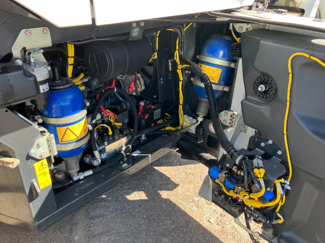 BOMAG DE BW 174 AP-4 AM Hybr. Stage V /Tier 4f - Road roller: picture 4 BOMAG DE BW 174 AP-4 AM Hybr. Stage V /Tier 4f - Road roller: picture 4