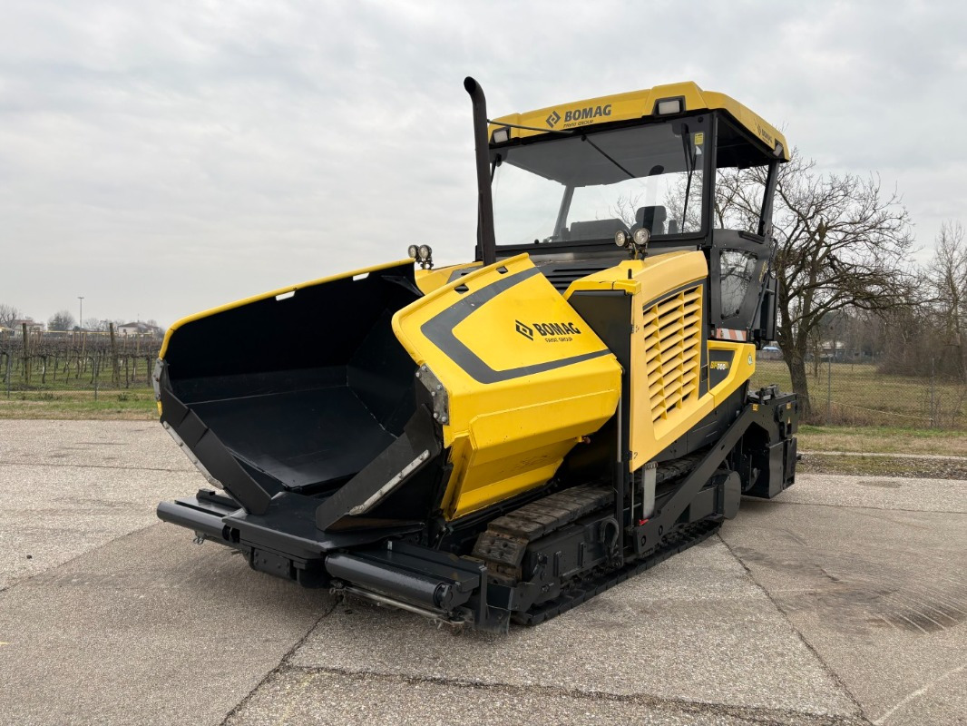 BOMAG IT BF 700 C-2 S500 Stage IV/Tier 4f - Asphalt paver: picture 1 BOMAG IT BF 700 C-2 S500 Stage IV/Tier 4f - Asphalt paver: picture 1