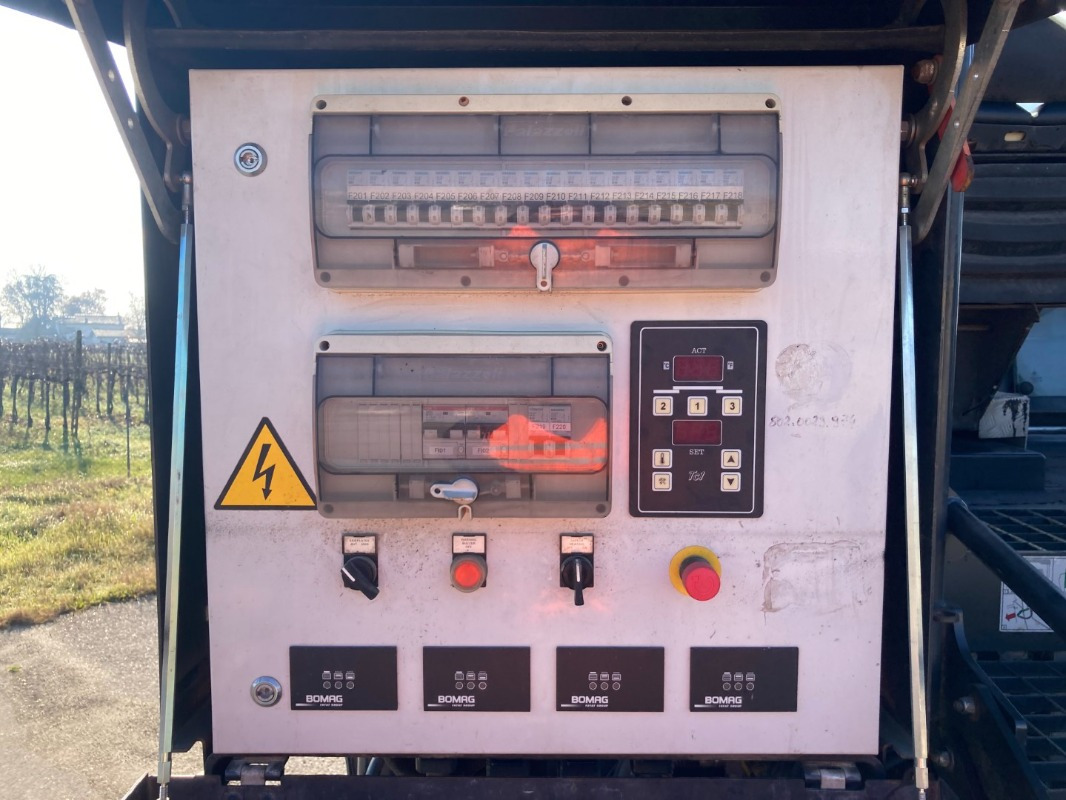 BOMAG IT BF 700 C-2 S500 Stage IV/Tier 4f - Asphalt paver: picture 4 BOMAG IT BF 700 C-2 S500 Stage IV/Tier 4f - Asphalt paver: picture 4