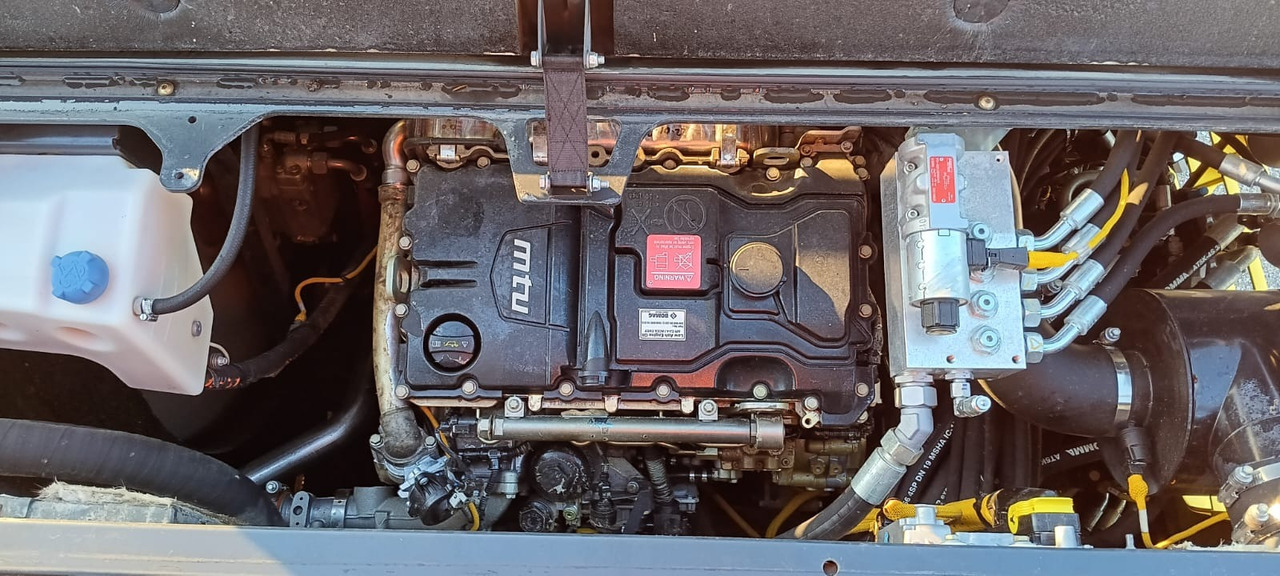 BOMAG IT BF 700 C-2 S500 Stage IV/Tier 4f - Asphalt paver: picture 4 BOMAG IT BF 700 C-2 S500 Stage IV/Tier 4f - Asphalt paver: picture 4