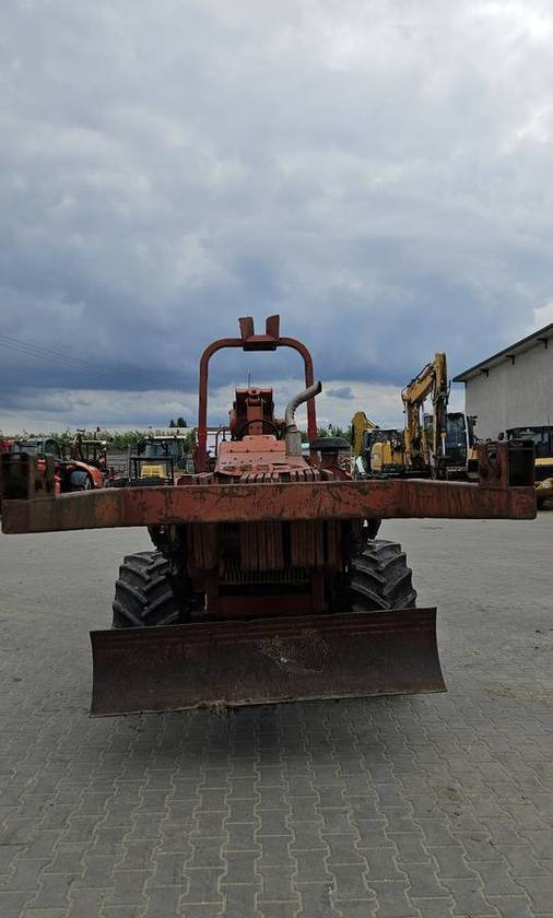 Pługoukładacz wibropług Ditch Witch 8020 Turbo układanie kabli światłowód - Construction machinery: picture 3 Pługoukładacz wibropług Ditch Witch 8020 Turbo układanie kabli światłowód - Construction machinery: picture 3