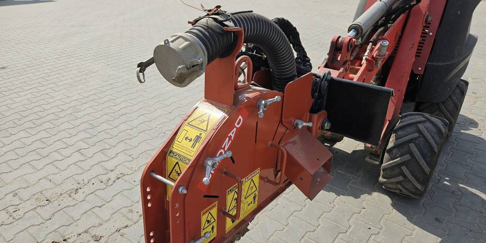 Ditch Witch MicroTrench MT6 piła pod światłowód do cięcia asfaltu/betonu - Concrete equipment: picture 4 Ditch Witch MicroTrench MT6 piła pod światłowód do cięcia asfaltu/betonu - Concrete equipment: picture 4